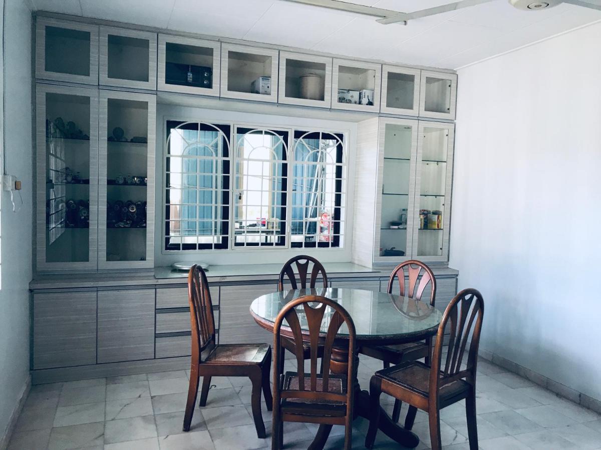 Cozy And Comfortable Homestay In Sungai Siput Buitenkant foto