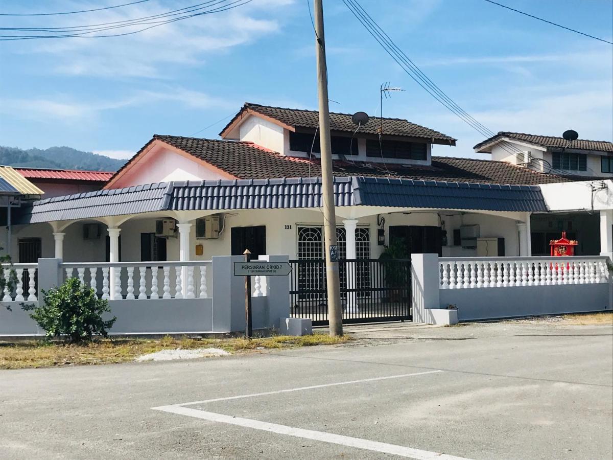 Cozy And Comfortable Homestay In Sungai Siput Buitenkant foto